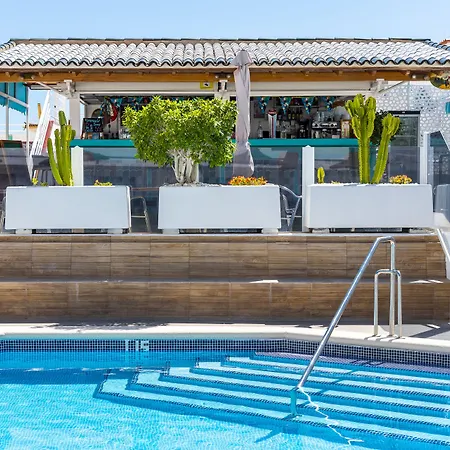 Club Tenerife מלון 3*