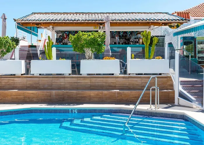Club Tenerife Отель Лос Кристианос
